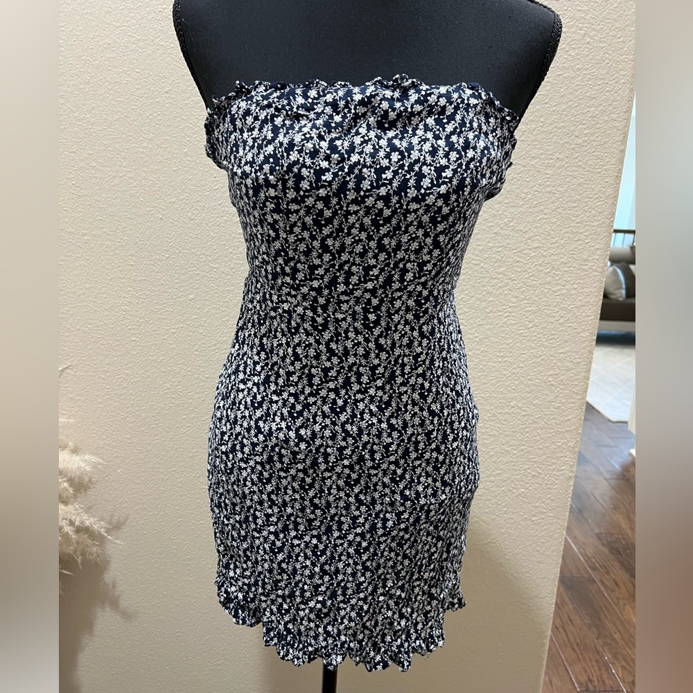 Women’s Floral Strapless Dress